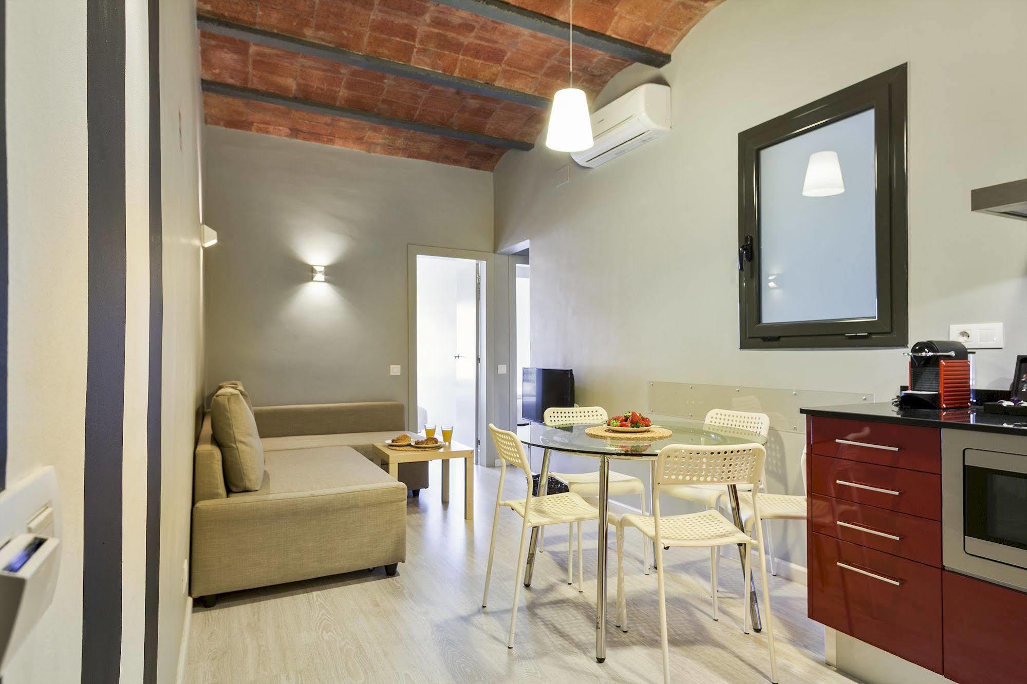 Fira Apartments By Gaiarooms Barcelona Buitenkant foto